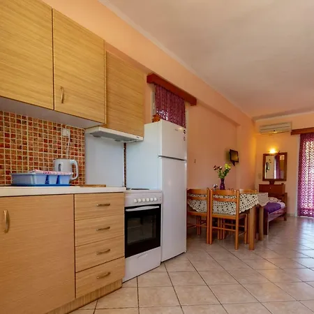 Evaggelia Studios Apartment