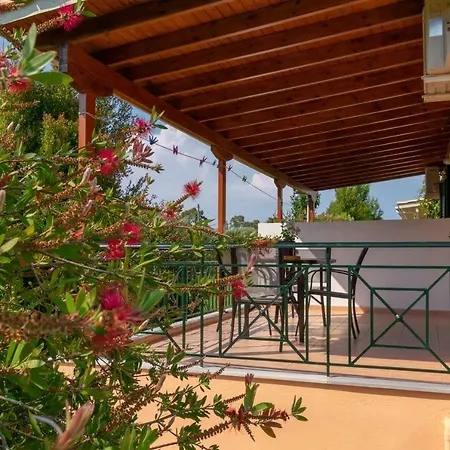 Evaggelia Studios Apartment